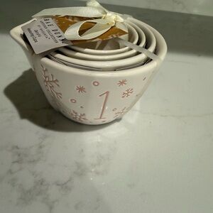 Rae Dunn White and Pink Snowflake Measuring Cups